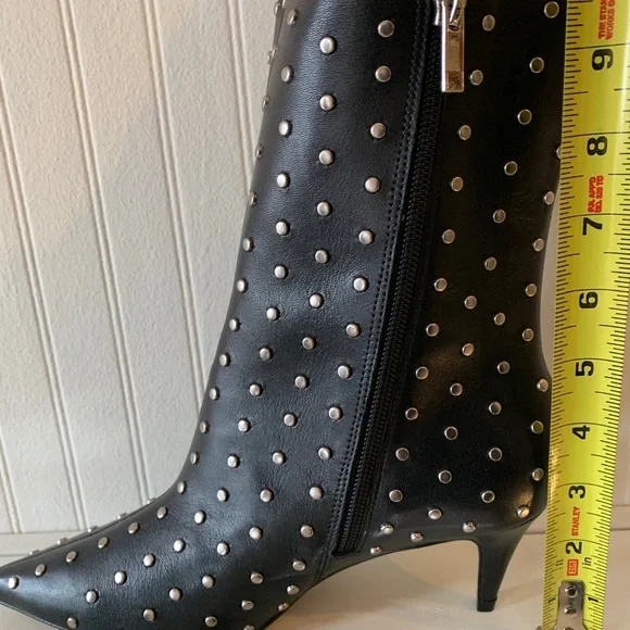 Brand new studded kitten heel booties from Carrano - Picture 6 of 6
